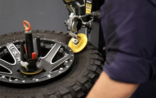 RANGER RV1 WHEEL GUARDIAN TOUCHLESS TIRE CHANGER - Image 2